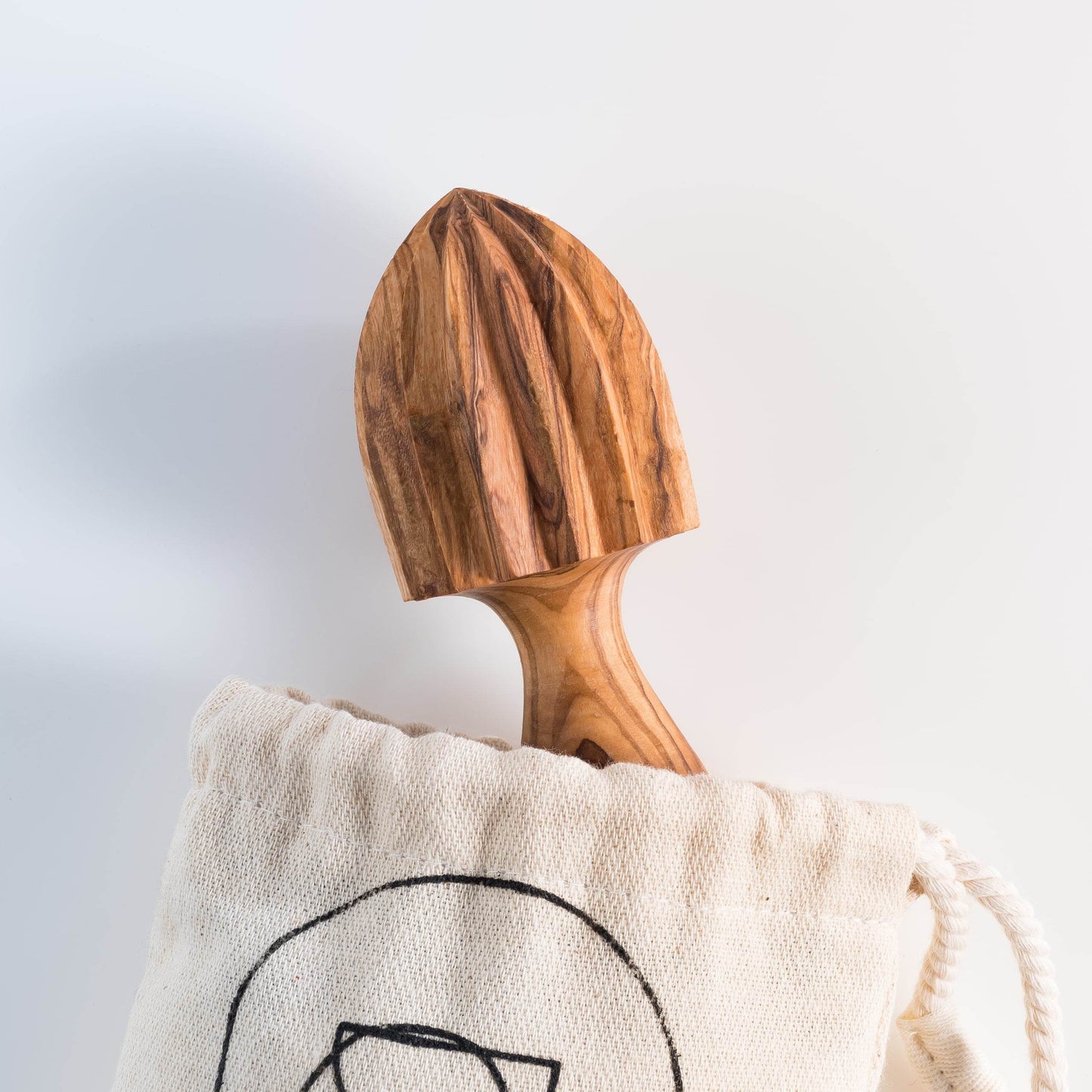 Olive Wooden Manual Juicer - Darido