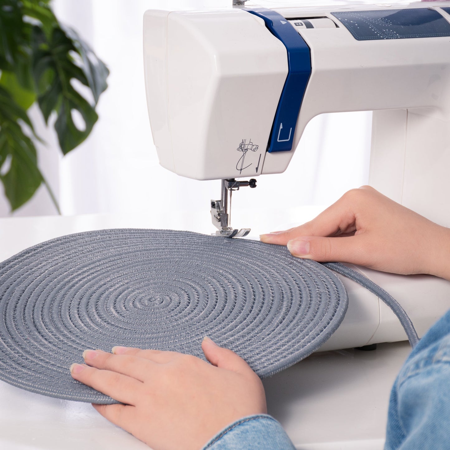 Oval Braided Placemat - 40x30 cm