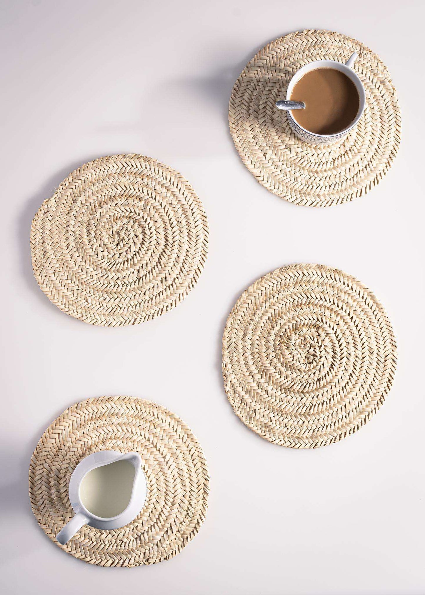 Darido Saaf Grass Woven Round trivet- 20 cm - Darido