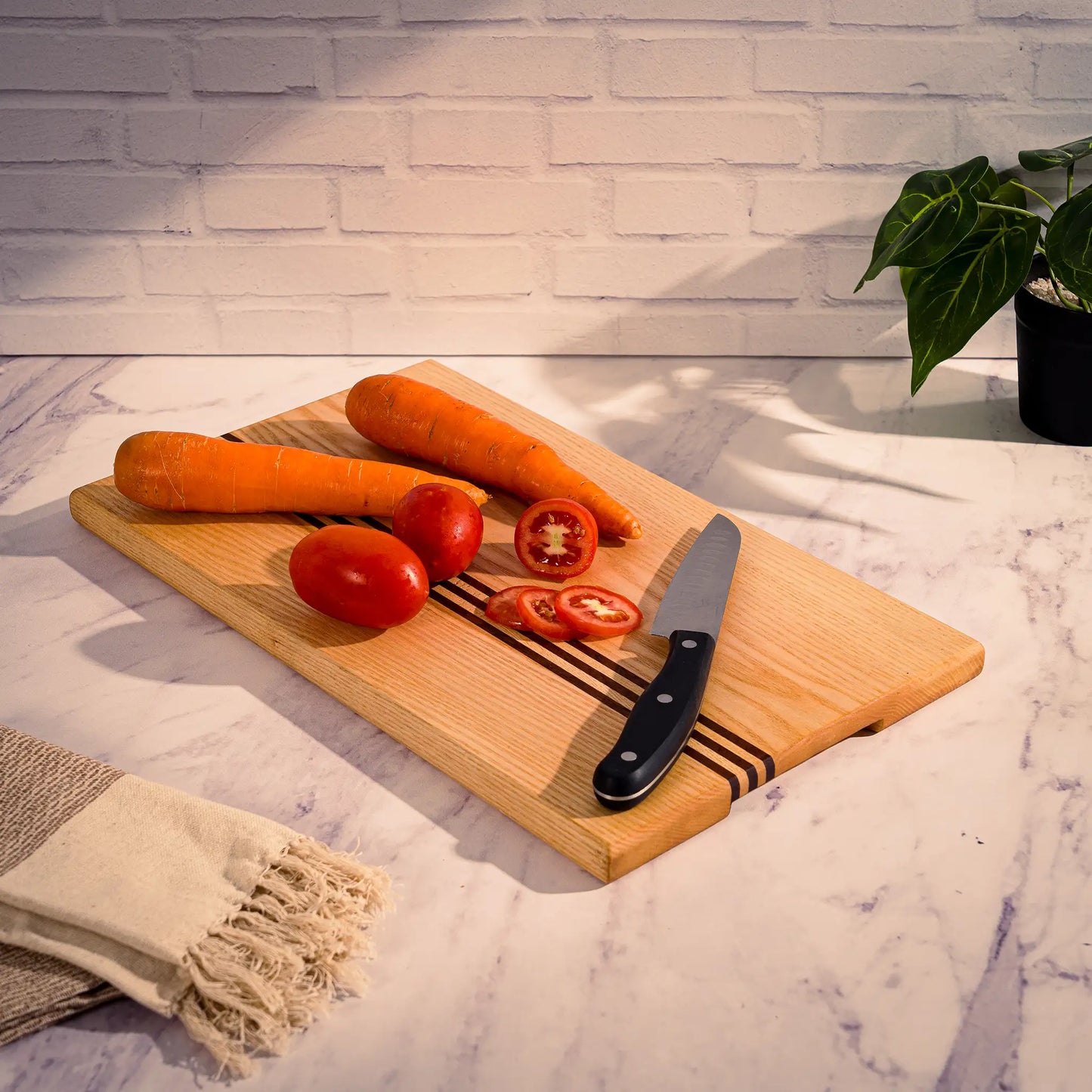 Trola Cutting & Serving Board – Handmade Elegance in Wood
