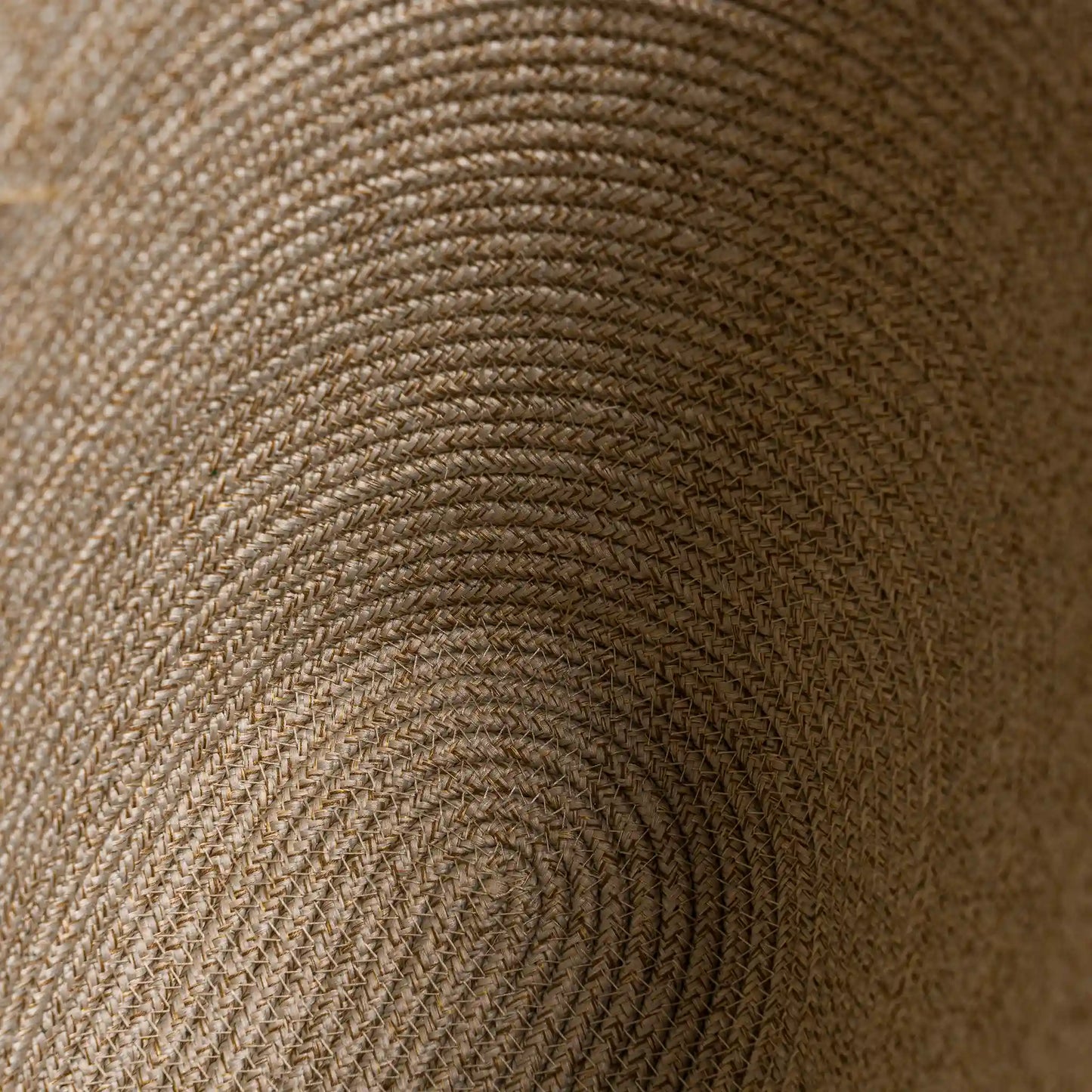 Elegant Handwoven Handbag – Artisanal Braided Design by Darido