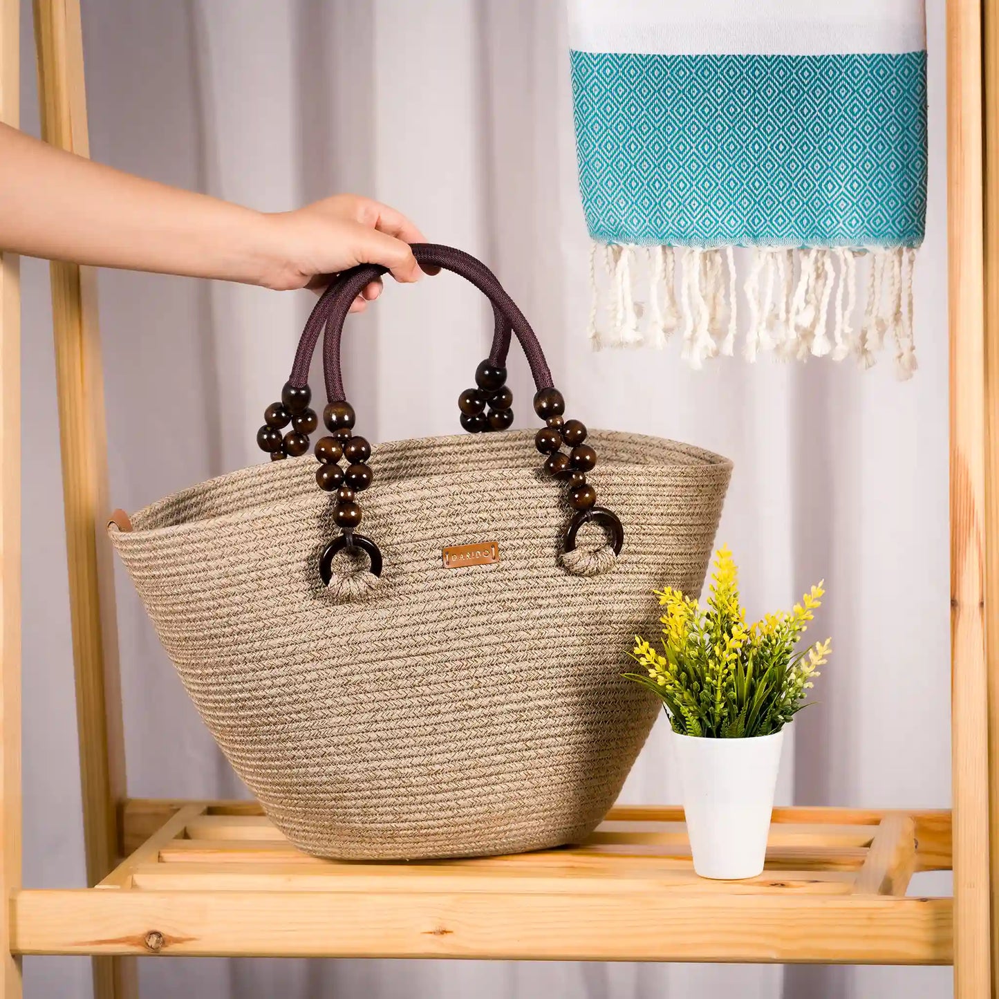Elegant Handwoven Handbag – Artisanal Braided Design by Darido