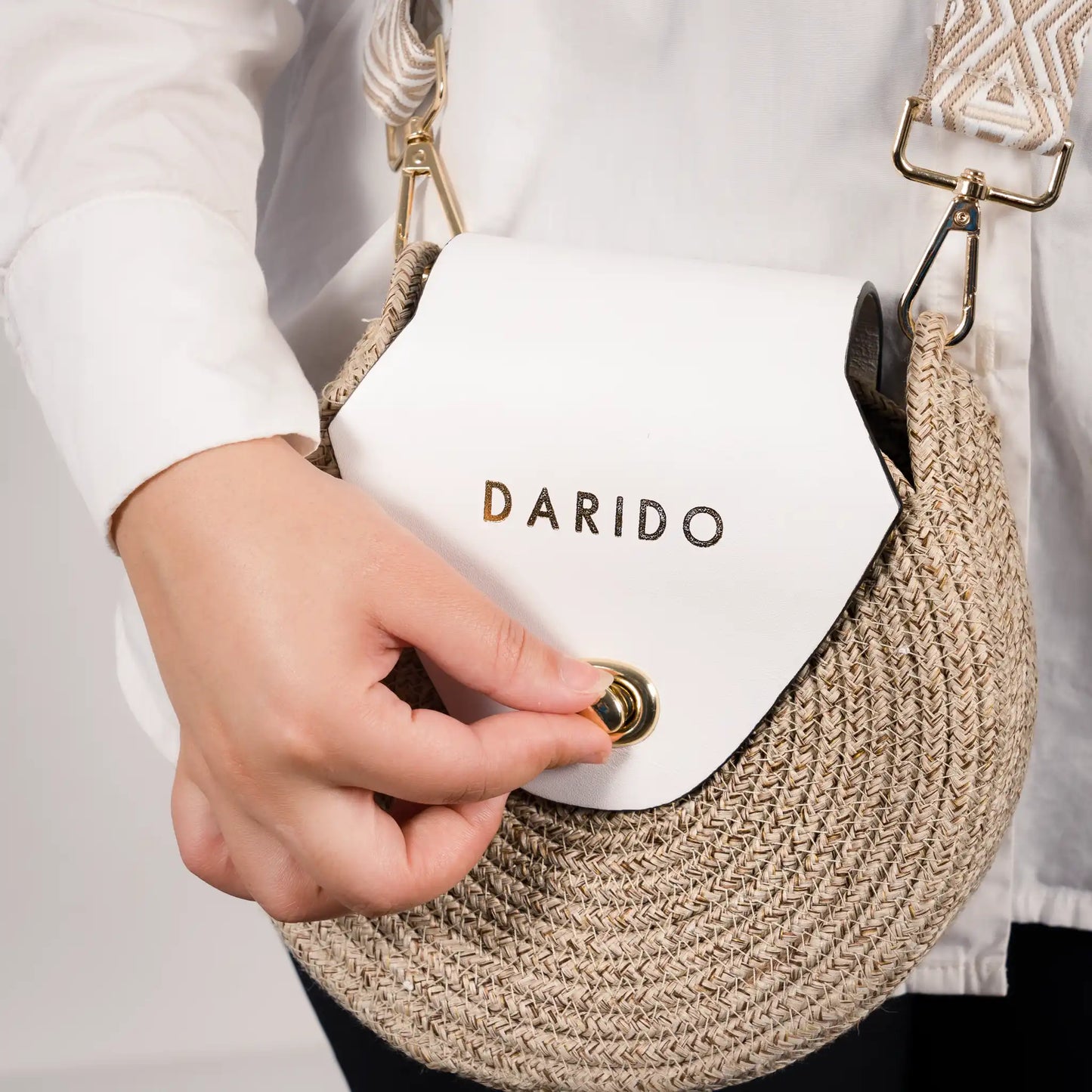 Blana & Amla Round Handbag – Handmade Elegance in Natural Fibers