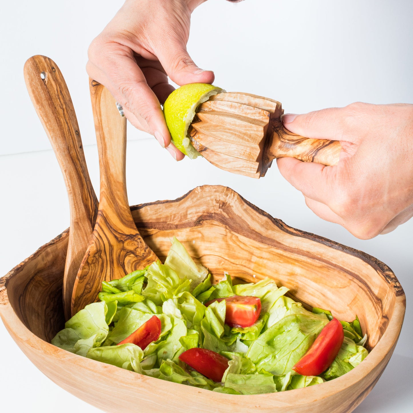 Olive Wood Kitchen Pack - 5 Pieces + Jasmin Basket Bag