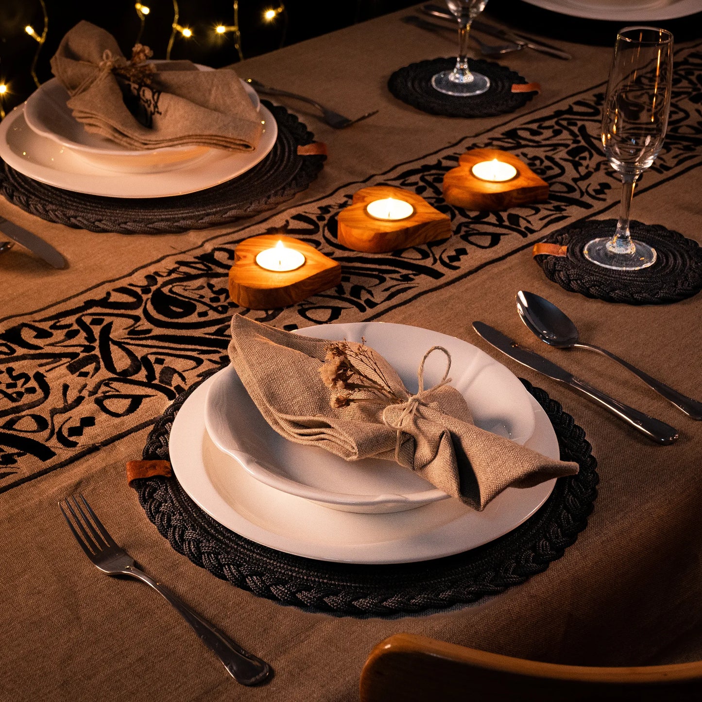 Luxurious Calligraphic Tablecloth – Elegance for Every Gathering