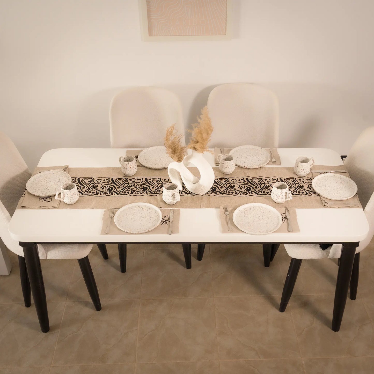 Luxurious Linen Table Runner with Calligraphic Design – Elegance for Every Occasion