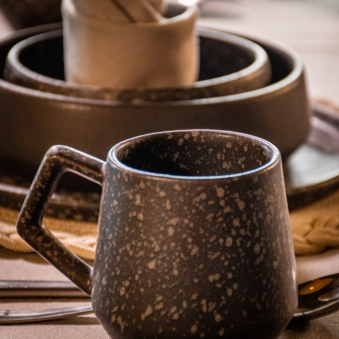 Handmade Black Stoneware Table Set – Elegant Artisan Ceramic Dinnerware