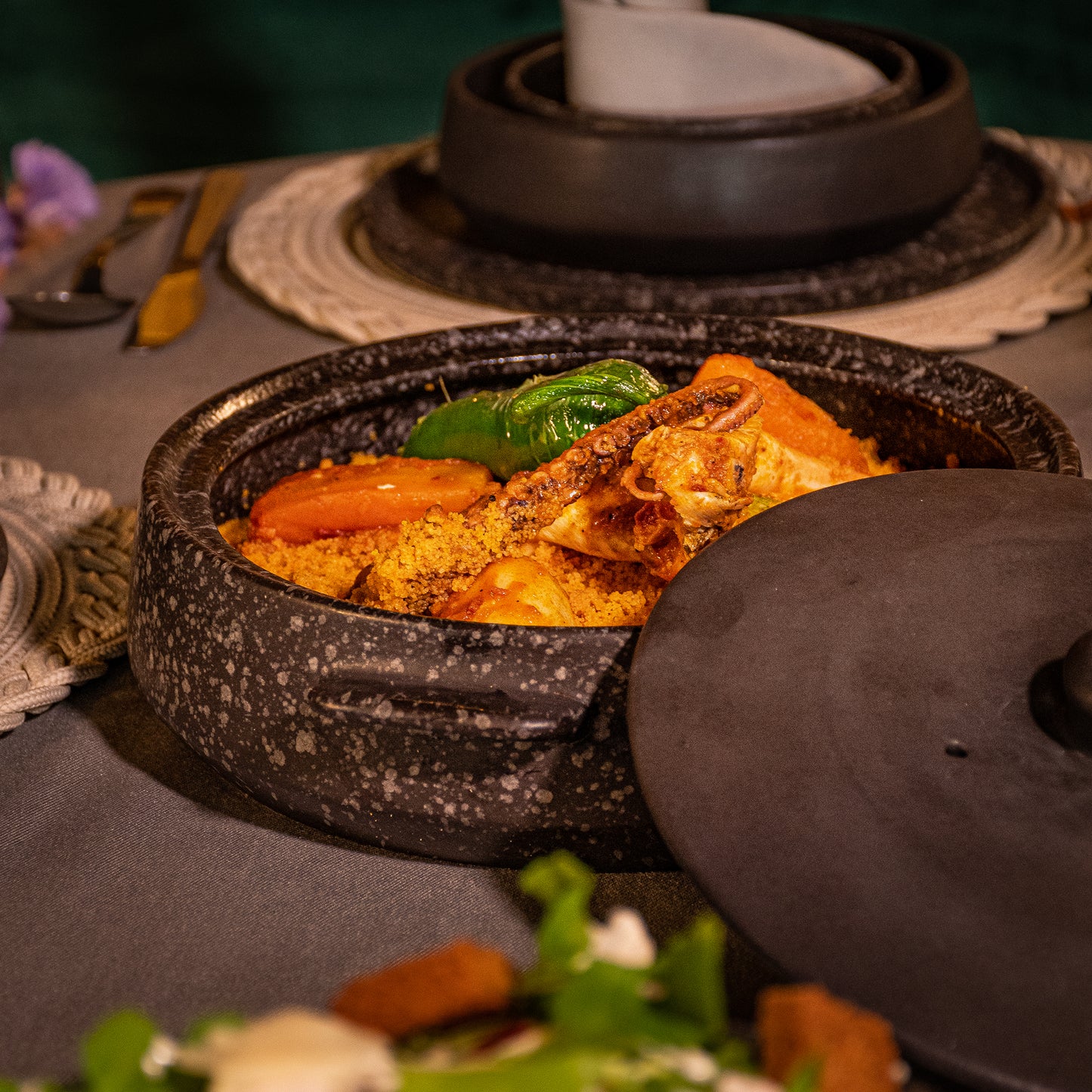 Handmade Black Stoneware Table Set – Elegant Artisan Ceramic Dinnerware