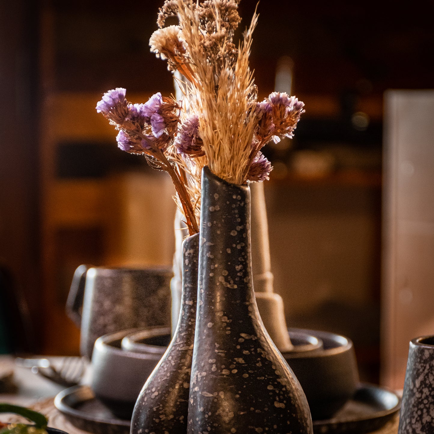 Handmade Black Stoneware Table Set – Elegant Artisan Ceramic Dinnerware