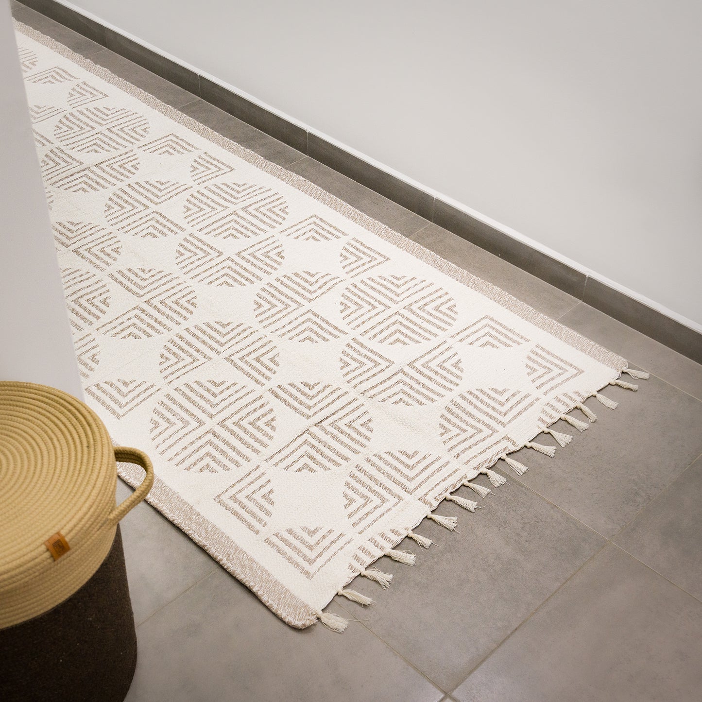 Durable Runner Rug Lozana | 3m x 1m Hallway Carpet