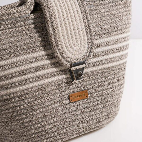 DARIDO_250620_dsc08494 Elegant Handwoven Handbag – Artisanal Braided Design by Darido