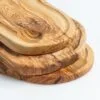 لوح تقطيع وتقديم بتصميم ريفي مميز مع أخدود - 35x18 سم