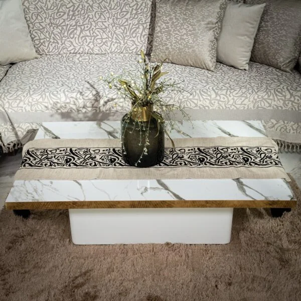 DARIDO_240510_dsc02072_e3658091-581c-40ed-86d6-560e97e2cd45 Table Runner 1.5 Meters