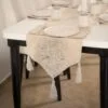 table_runner_silver_DARIDO_231019_dsc08133 Luxurious Linen Table Runner with Calligraphic Design – Elegance for Every Occasion